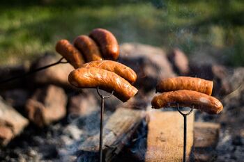 Grillieren an einer öffentlichen Grillstelle